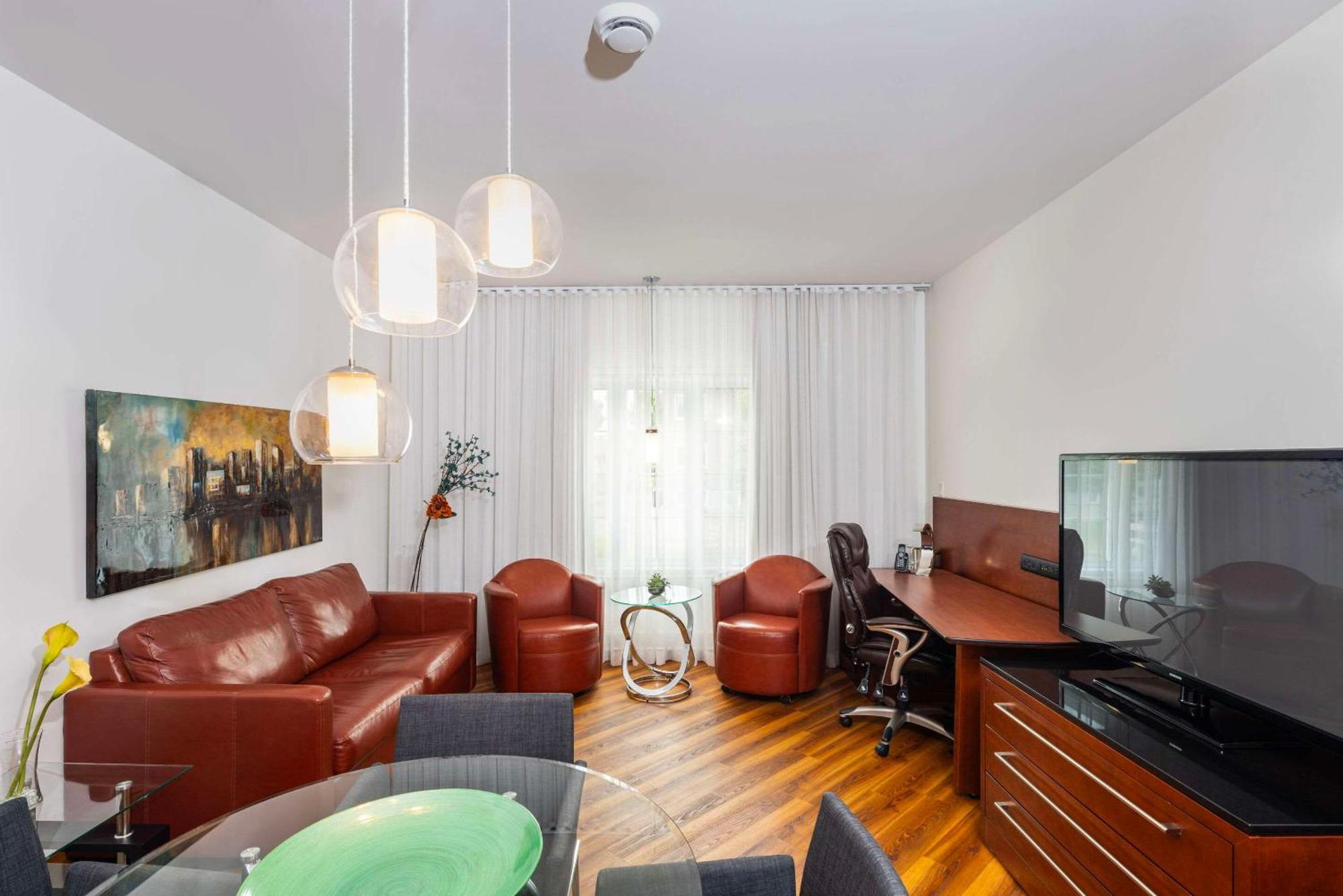 Les Suites De Laviolette Ascend Hotel Collection Труа-Ривьер Экстерьер фото